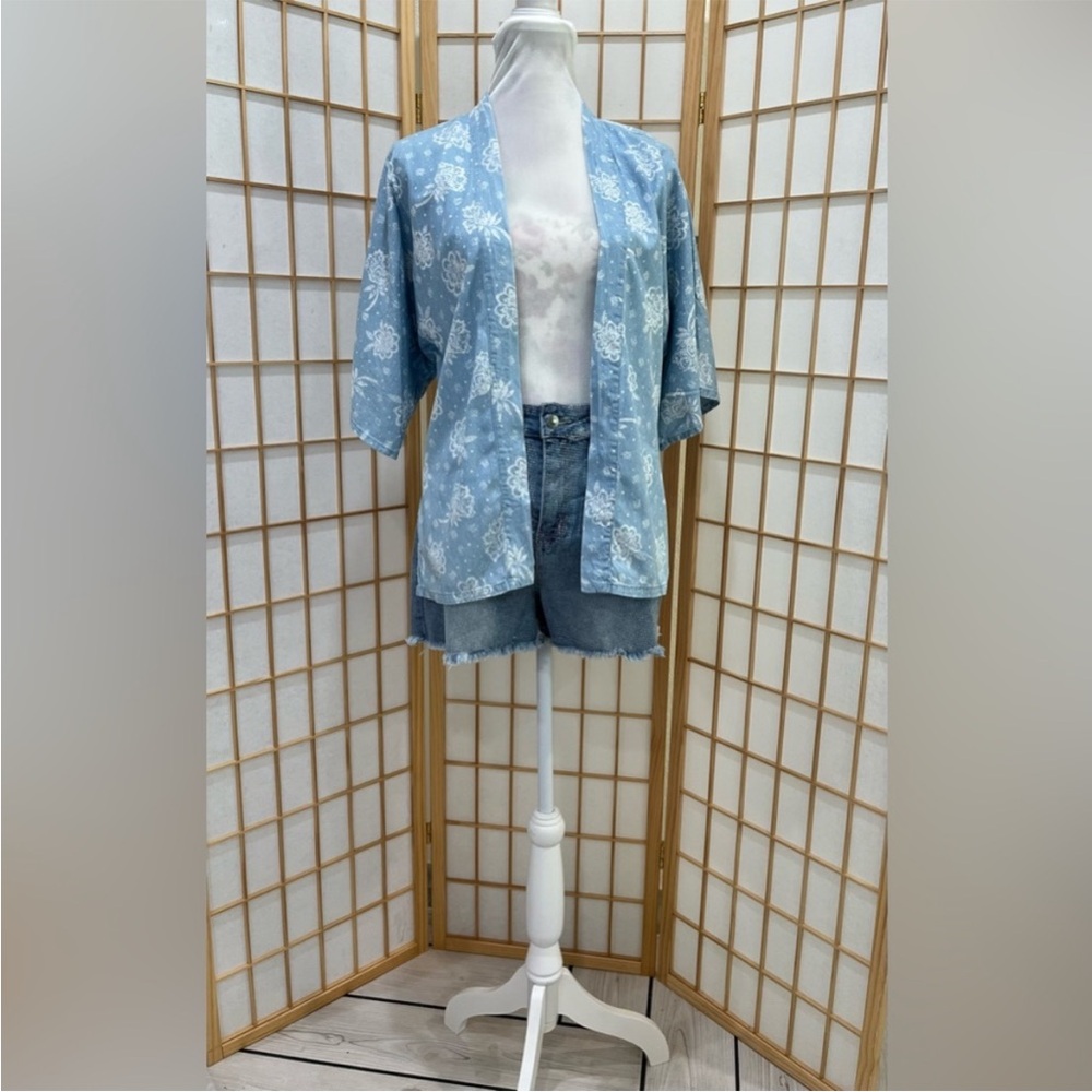 BONGO Light Blue Floral Kimono Jacket